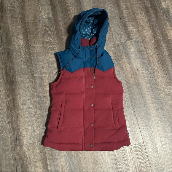 Patagonia Jackets & Blazers - Woman’s Patagonia Hooded Puffer Vest